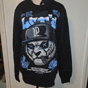 Left Point Italy Gem Graphic Crewneck •Size M • NWT 💎🔥